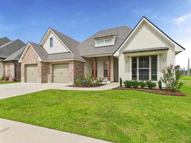 Building Photo - Stunning New Construction 4 Bed 3.5 Bath- ...