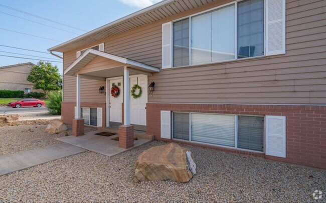Building Photo - 455 S 1100 E