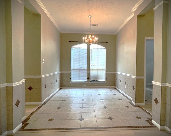 Building Photo - 1815 Rustic Oak Ln