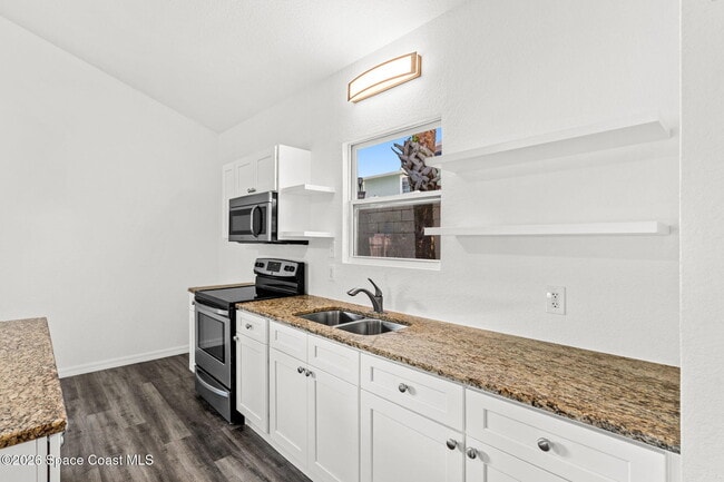 Building Photo - 1625 Hortana Dr