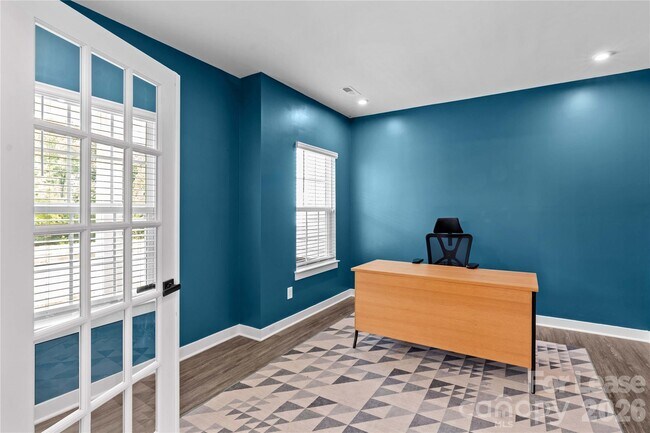 Building Photo - 14321 Sunnyhill Grove Rd