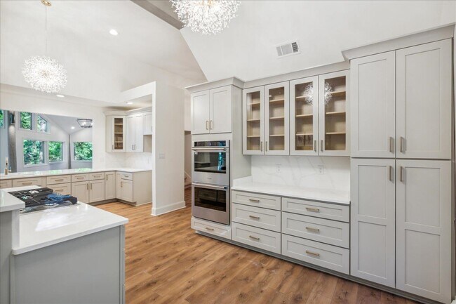 Building Photo - 439 Barbara Ln