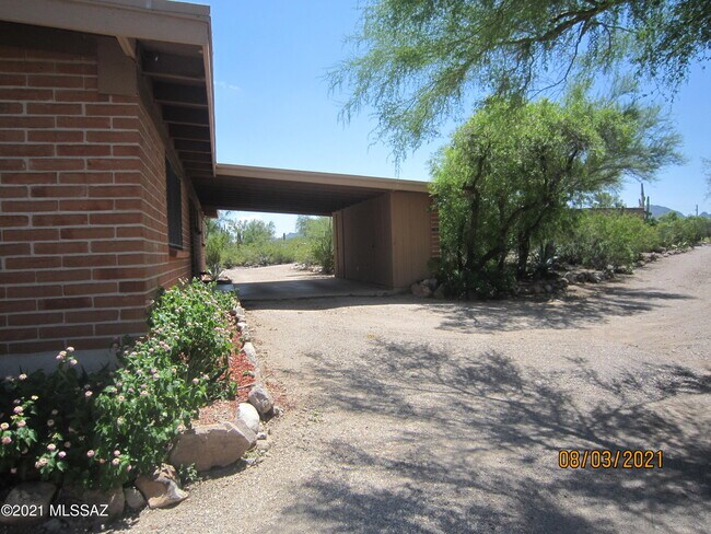 Building Photo - 2502 N Broken Arrow Trail