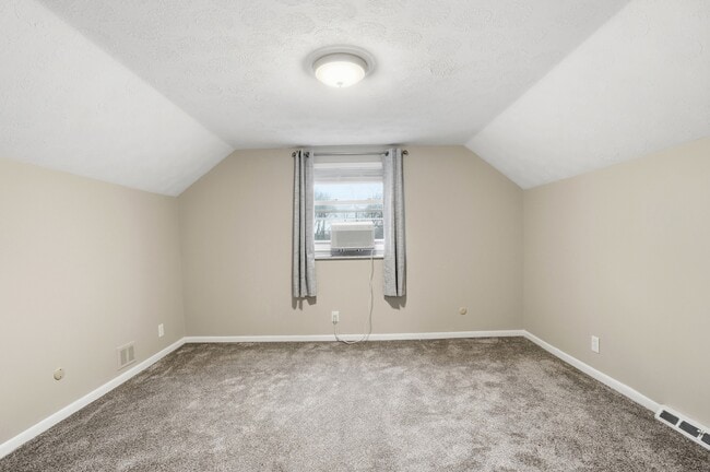 Building Photo - 2481 E Rahn Rd