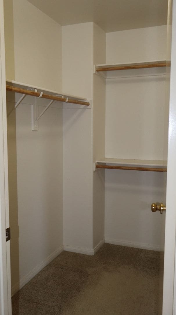 Building Photo - 3 bedrooms 2.5 baths  house in Eastlake- Chula Vista