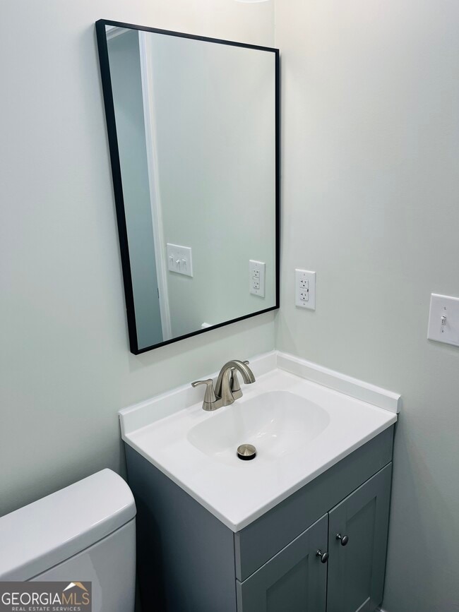 Building Photo - 60 W Washington St