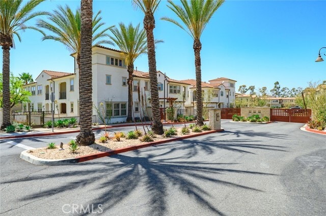 Building Photo - 906 El Paseo