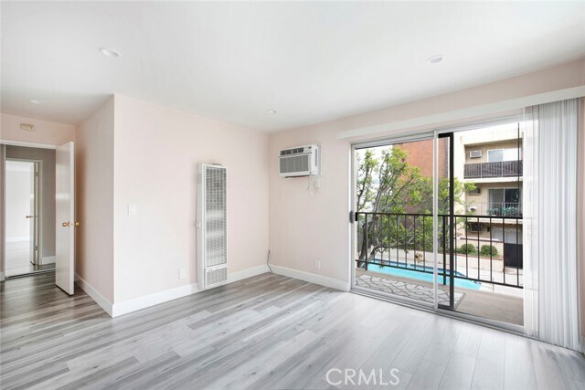 Building Photo - 365 Burchett St