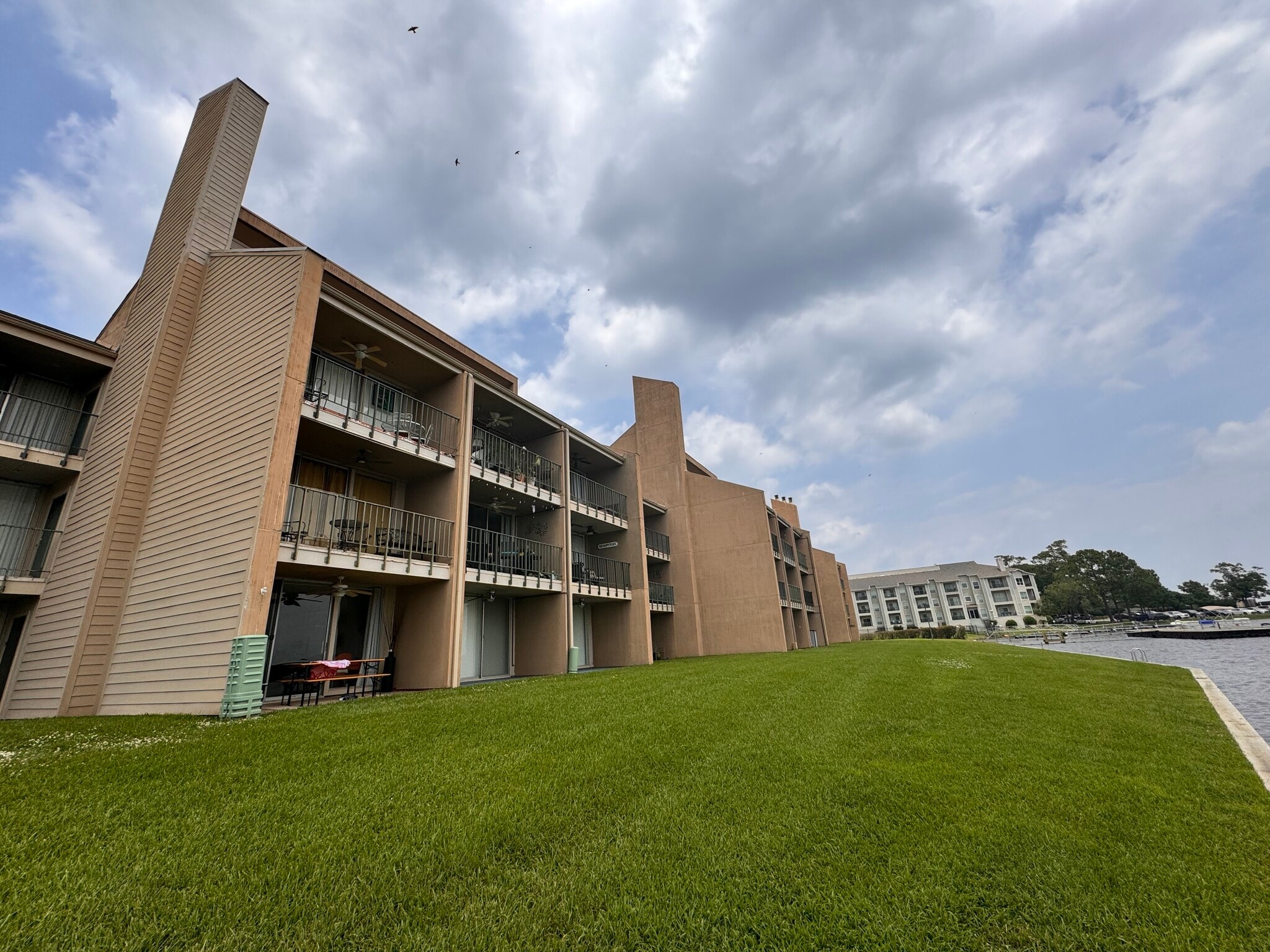 Building Photo - 12600 Melville Dr