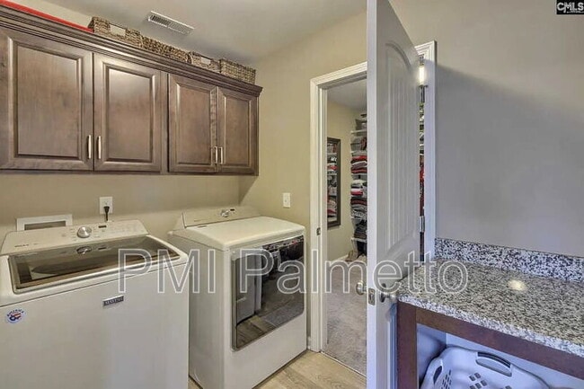 Building Photo - 326 Lanyard Ln