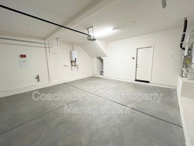 Building Photo - 80088 Ironbark Way
