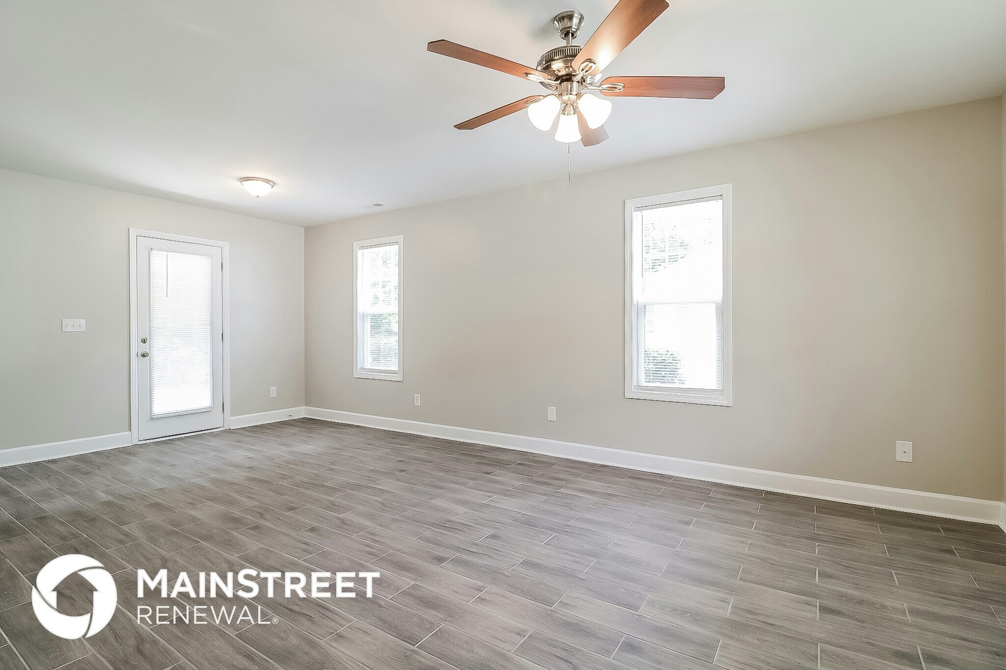 Building Photo - 1852 Mayridge Ln