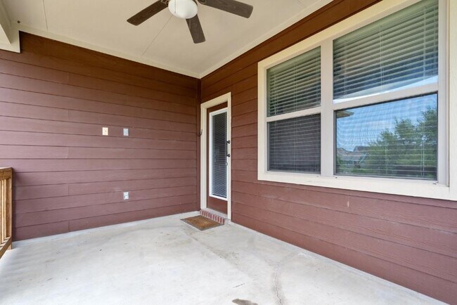 Building Photo - 1571 Kirby