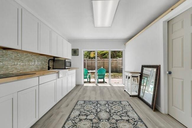 Building Photo - 209 S Palmway