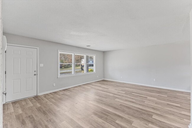 Building Photo - Homestead Duplexes