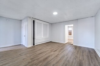 Building Photo - 685 State St