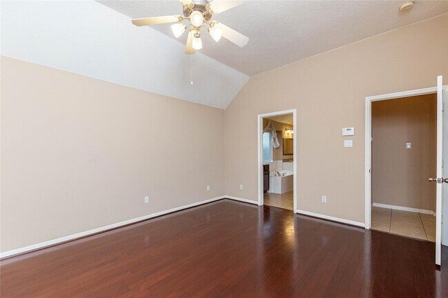 Building Photo - 2201 Signal Hill Dr