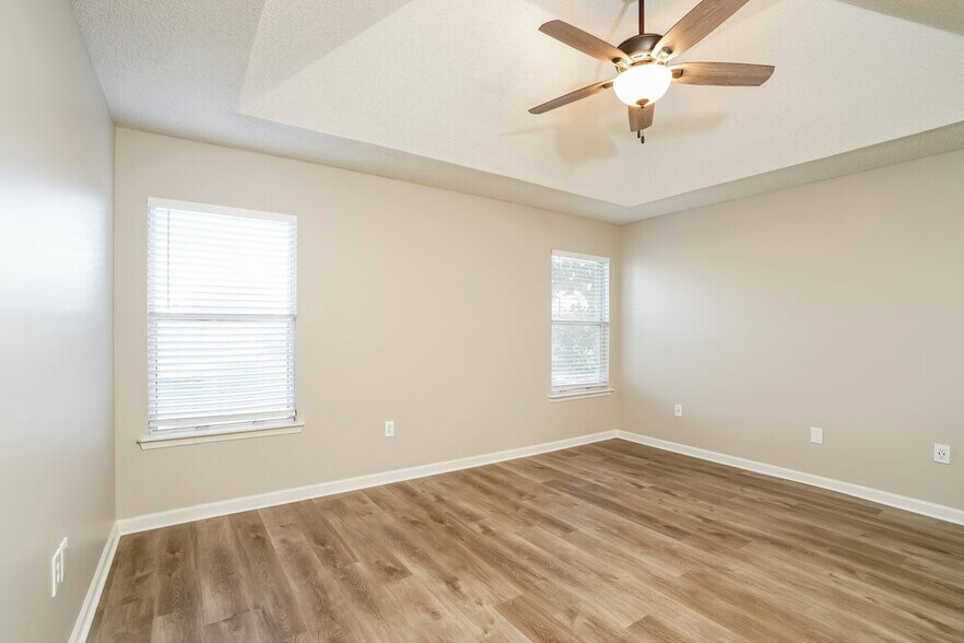 Building Photo - 2638 Fernleaf Dr