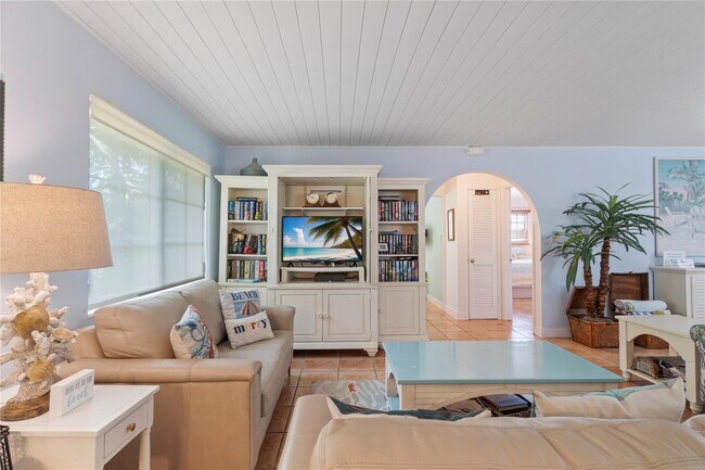 Building Photo - 309 Calz. de Bougainvillea