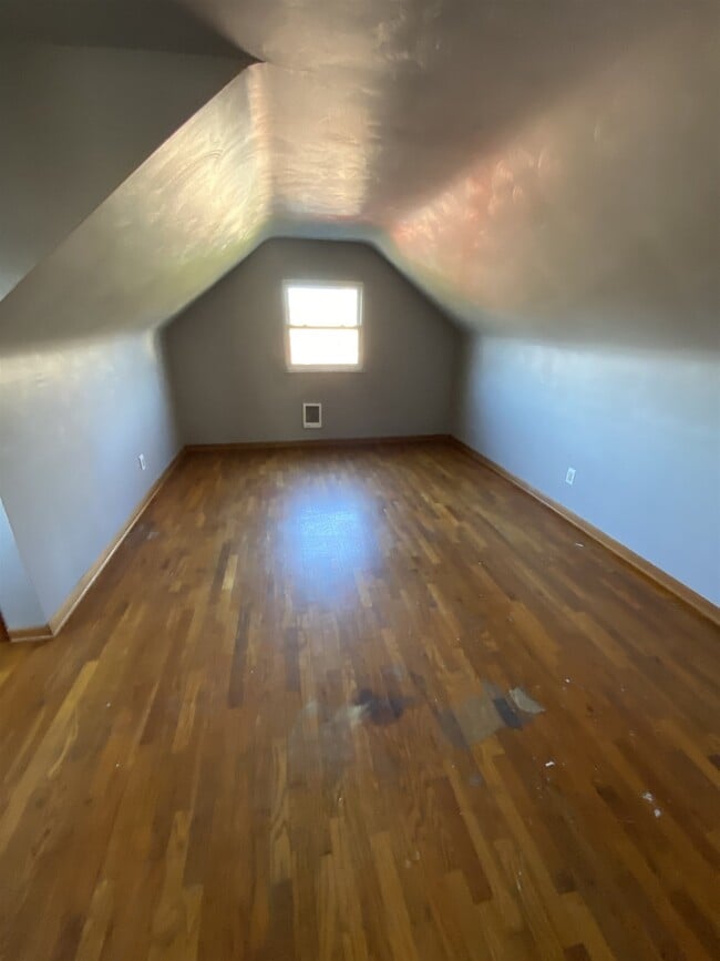 Building Photo - 3007 Sherborne Blvd