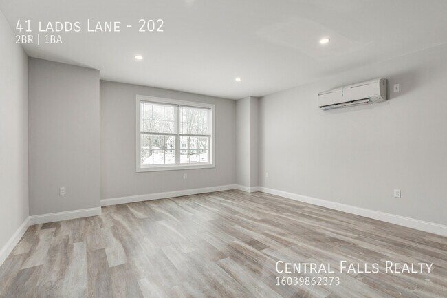 Building Photo - 41 Ladds Ln