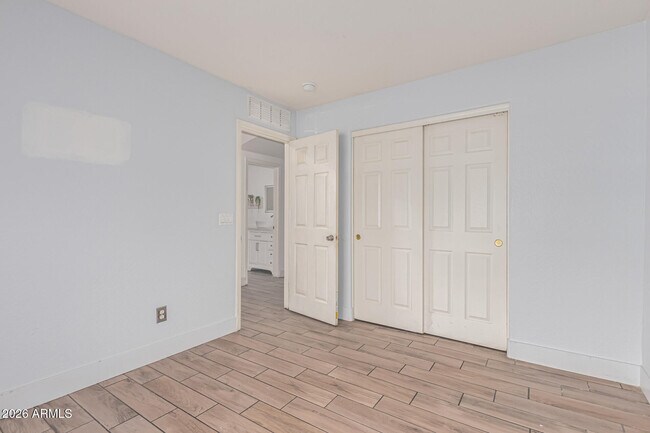 Building Photo - 11114 W Pierson St