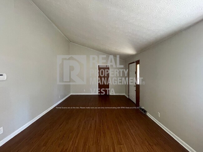 Building Photo - 1550 N Atwood Dr