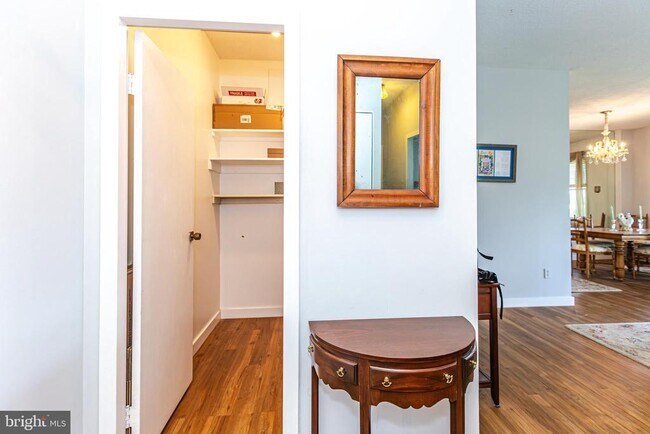 Building Photo - 4401 Roland Ave
