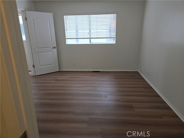 Building Photo - 409 15th St