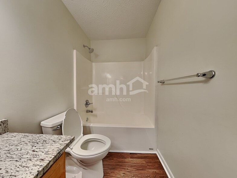 Building Photo - 781 Ackerly Dr