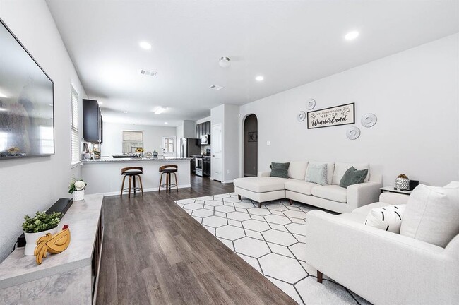 Building Photo - 25130 Bells Canyon Dr