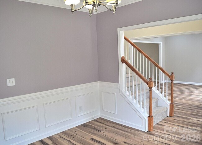 Building Photo - 2941 Glen Summit Dr
