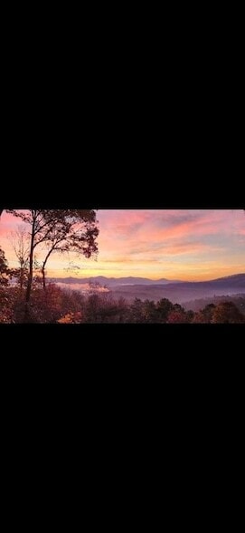 Building Photo - 245 Mountain Ridge