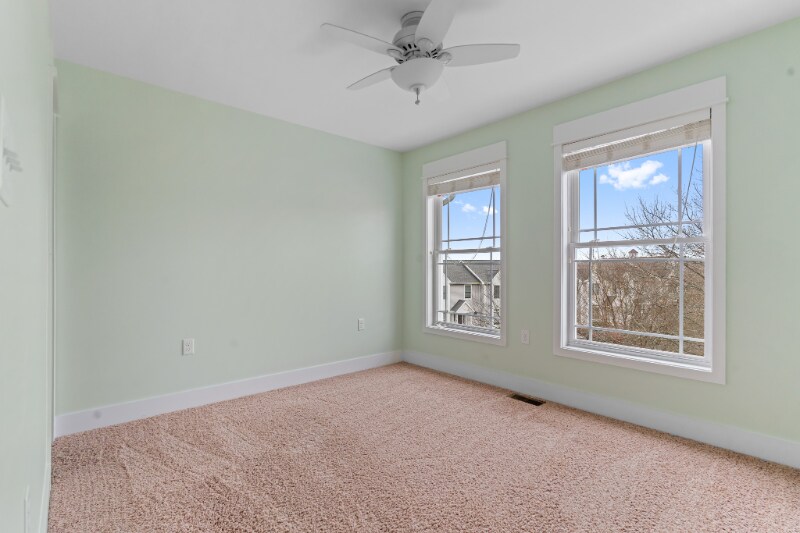 Building Photo - 9905 Bay Ct Ln