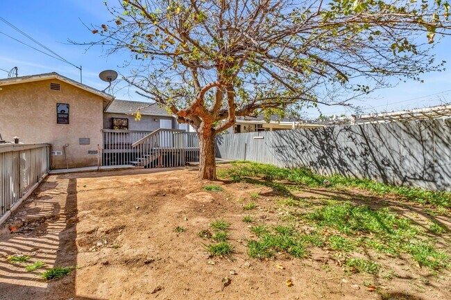 Building Photo - Patricia Lane