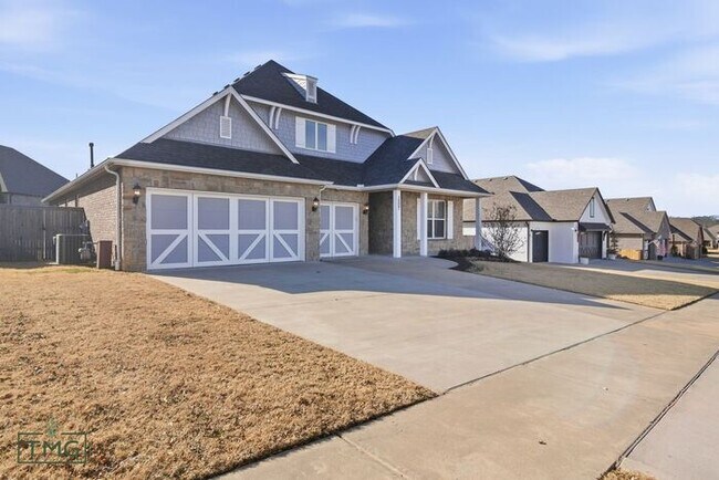 Building Photo - 3 Car Garage! Gorgeous 4/3.5/3 Luxury Home