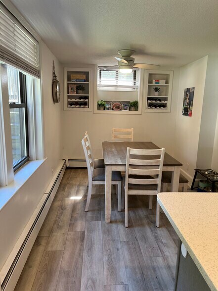 Building Photo - 205 Standish Ave