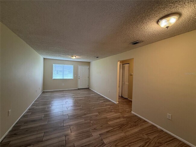 Building Photo - 2744 Botts Landing Rd