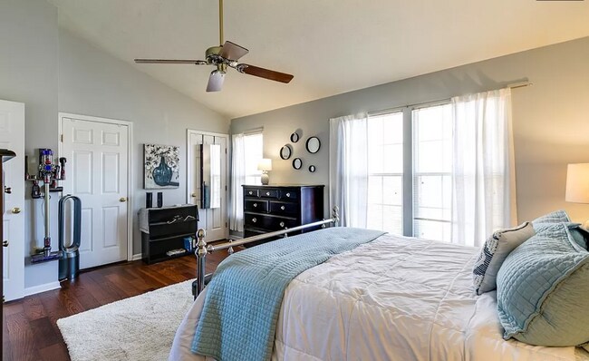 Building Photo - 4922 Bunclody Ct