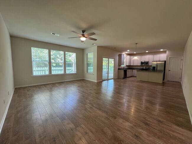 Building Photo - 105 Wando View Way