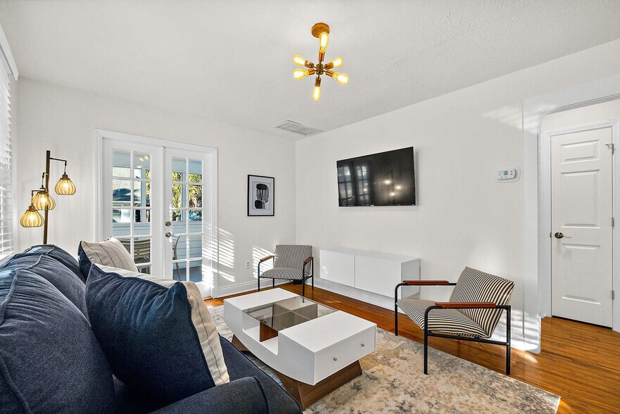 Building Photo - 116 San Marco Ave