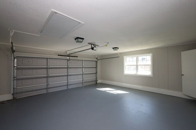 Building Photo - 4116 Lantern Ln