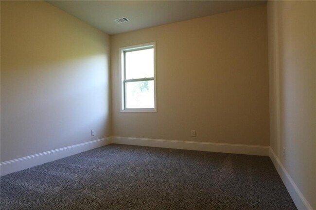 Building Photo - 1610 Apple Blossom Dr