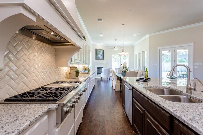 Building Photo - 2064 Bluestem Dr