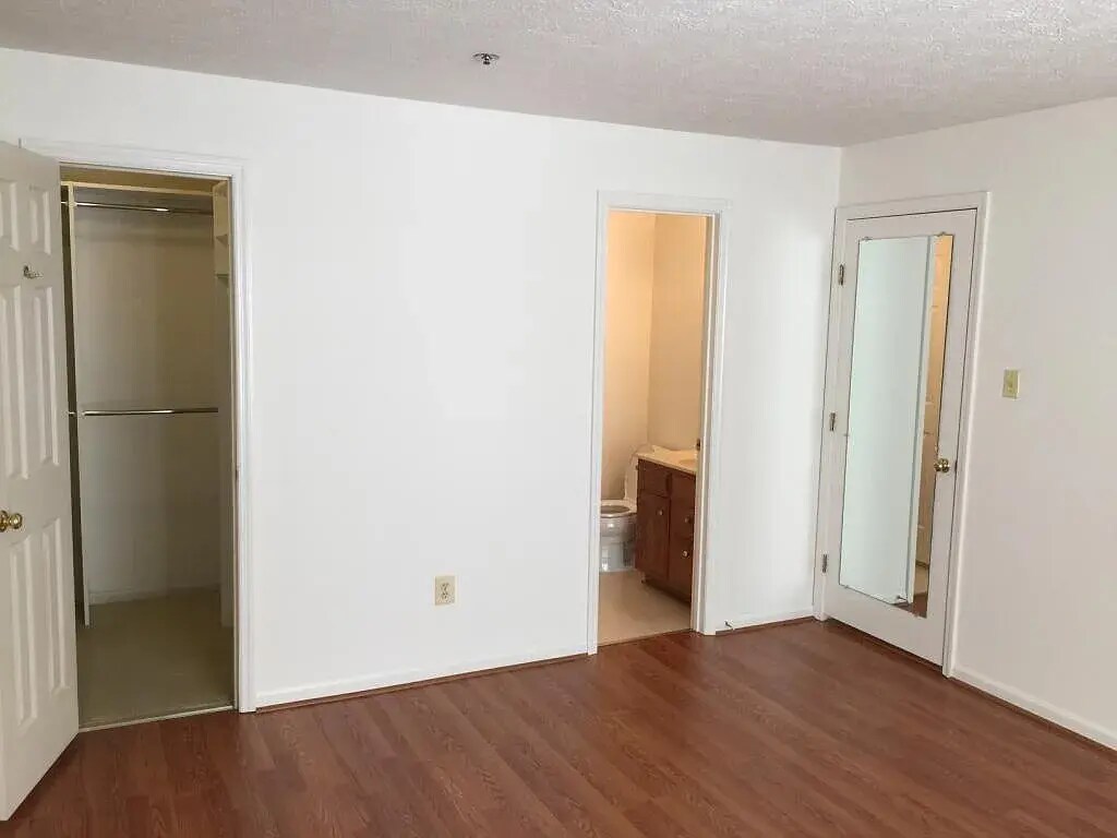 Building Photo - 615 Himes Ave
