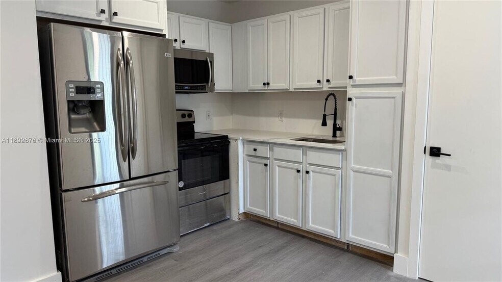 Building Photo - 17310 SW 109th Ave