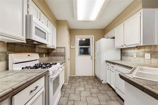Building Photo - 10719 N Platt River Dr