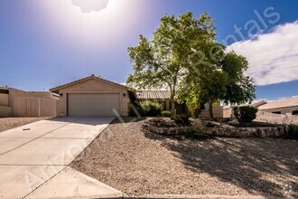 Building Photo - UNIQUE SOUTHSIDE FOUR BEDROOM HOME