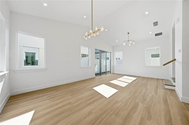 Building Photo - 1514 Wilson Ave