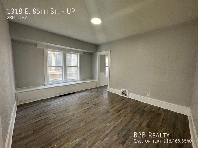 Building Photo - 1318 E 85th St